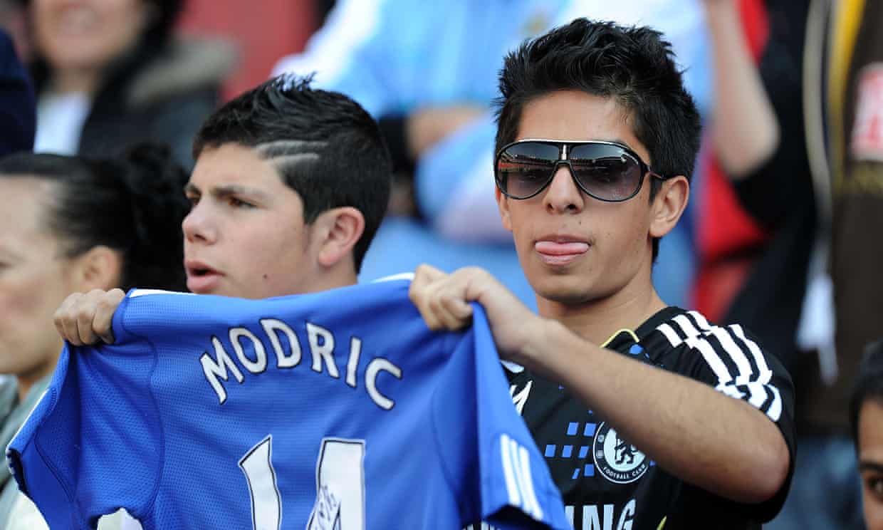 Chelsea fan with Modric shirt